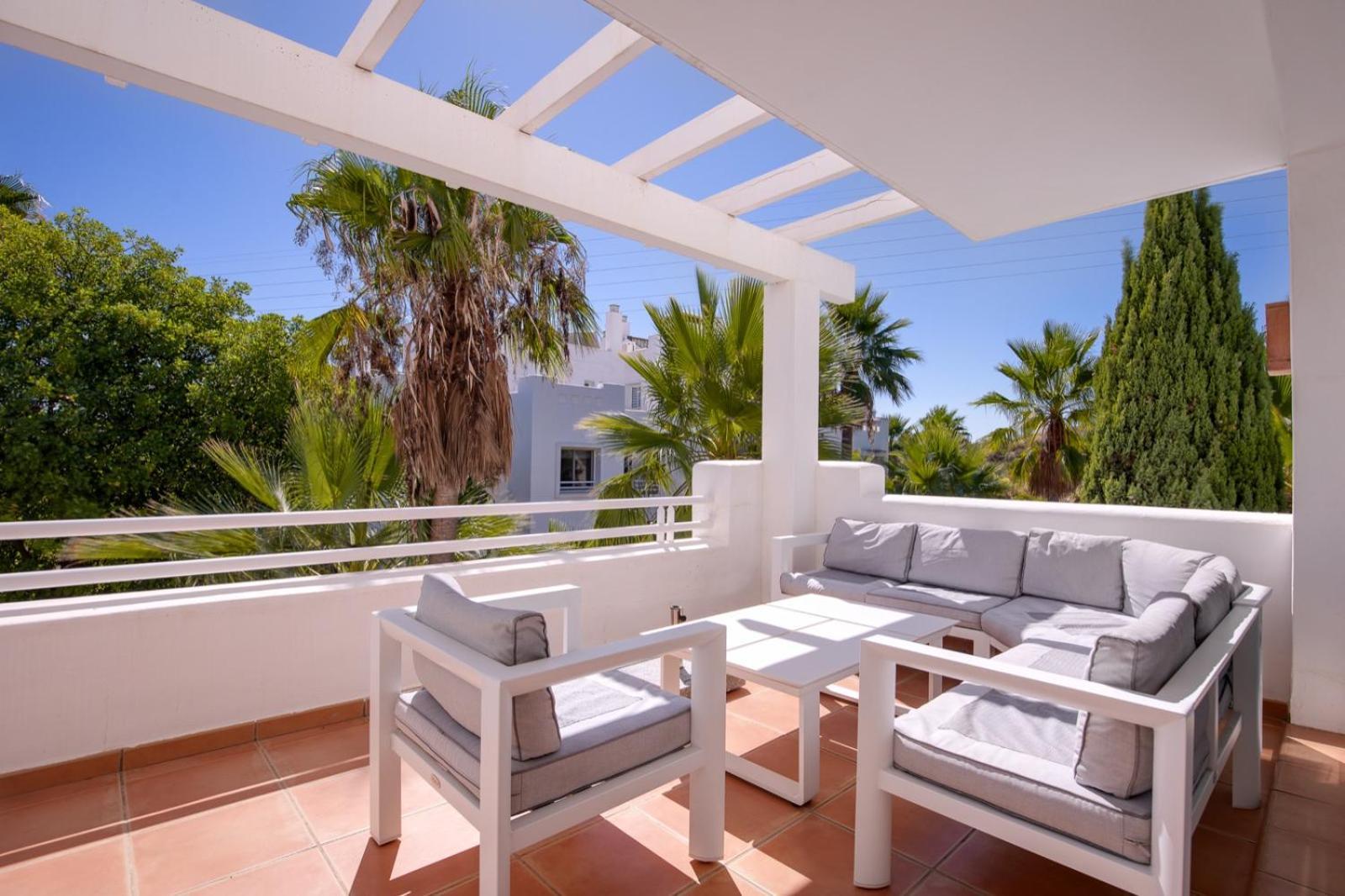 Alcazaba Lagoon Estepona Golf Daire Dış mekan fotoğraf