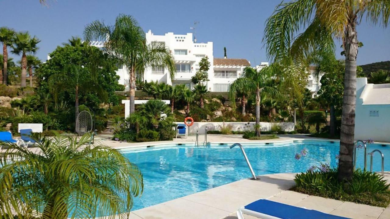 Alcazaba Lagoon Estepona Golf Daire Dış mekan fotoğraf